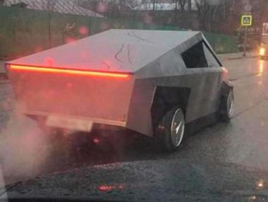 Руснак създаде „Лада Сайбъртрък“