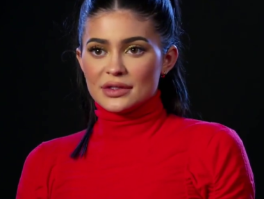 Кайли Дженър подари диамант на едногодишната си дъщеря за Коледа