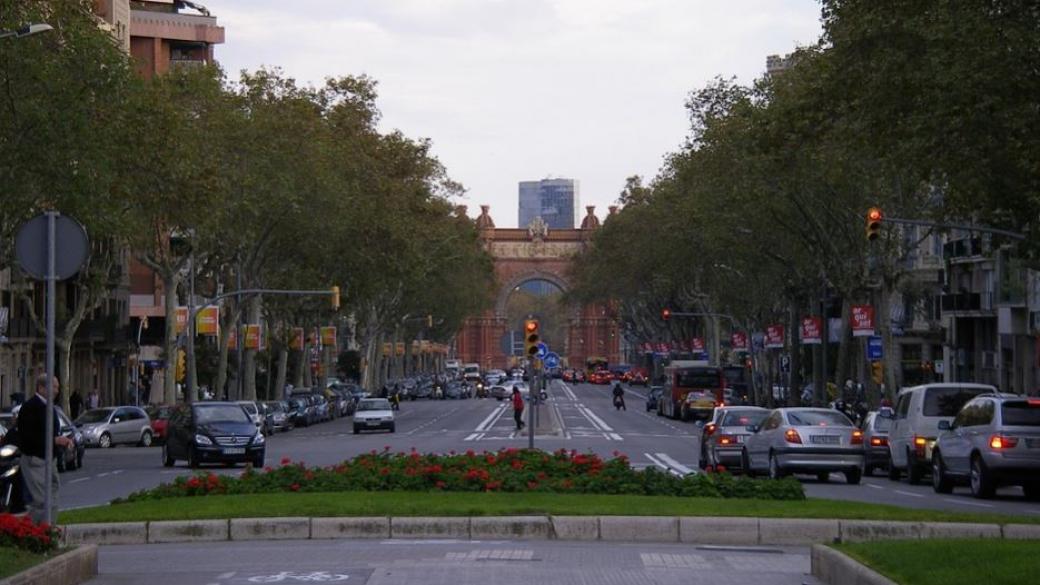 Барселона забрани старите замърсяващи коли