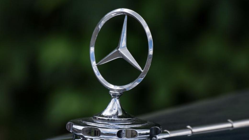 Инвеститори съдят Daimler за $1 млрд.