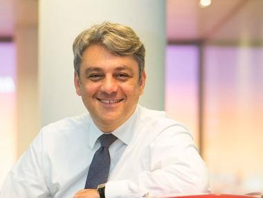 Шефът на Seat може да поеме Renault