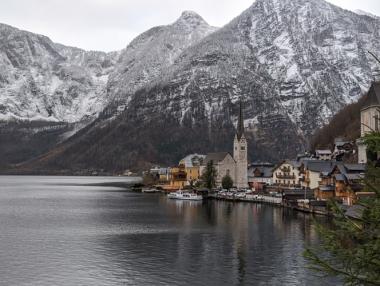 Вдъхновилото „Замръзналото кралство“ градче не иска туристи