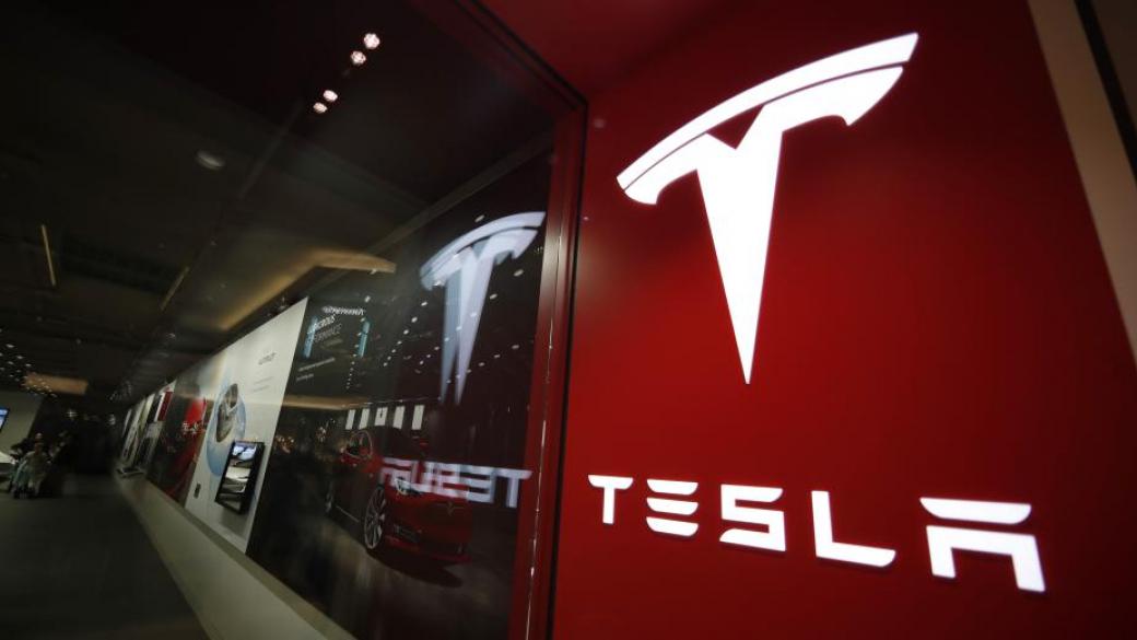 Акциите на Tesla надхвърлиха 500 долара