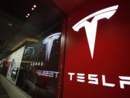 Акциите на Tesla надхвърлиха 500 долара