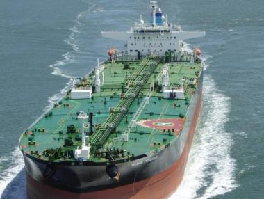 Китай с рекорден внос на нефт