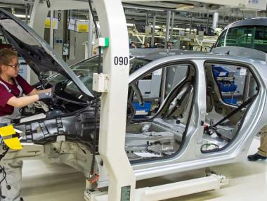 САЩ искат да променят външната политика на ЕС чрез мита за колите