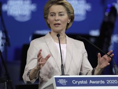 Фон дер Лайен: ЕС трябва да подкрепи дипломацията си със сила