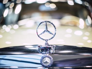 „Дизелгейт“ намали наполовина печалбата на Daimler за 2019 г.