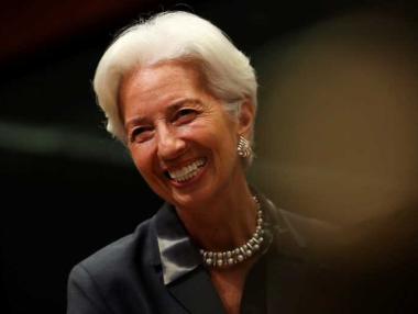 ЕЦБ запази основните лихви на рекордно ниското им ниво