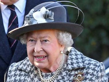 Кралица Елизабет II подписа закона за Brexit