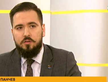 Панчев: ГЕРБ внесоха тайно поправките за ERM-2, защото са гузни