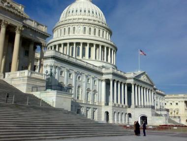Американският дълг ще надхвърли $31 трлн. до 10 години