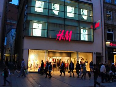 H&M отчете първи ръст на годишната печалба от 2015 г. насам