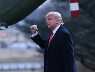 Тръмп очаквано печели на партийните събрания в Айова