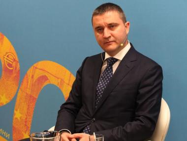 Горанов е готов на оставка, ако се докаже пряка отговорност към хазарта