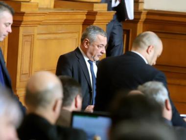 Промените в Закона за хазарта влизат на второ четене в комисия