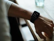 Apple продаде повече часовници от цялата швейцарска индустрия през 2019 г.
