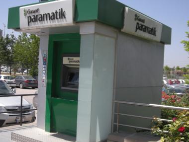 Банковите услуги в Турция стават в пъти по-евтини