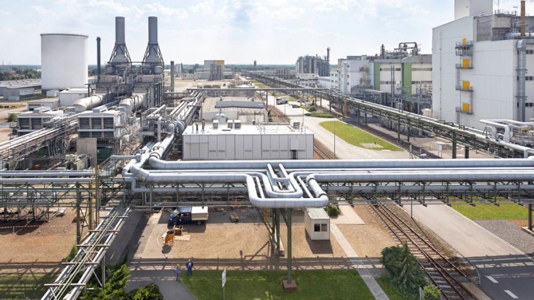 BASF прави завод за материали за батерии в Германия