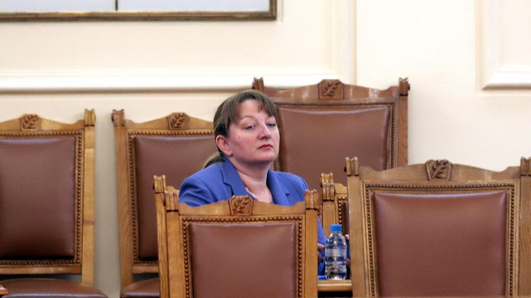 Деница Сачева е готова да подаде оставка заради хората с увреждания