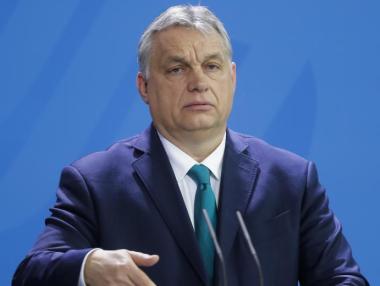 Орбан предупреди за „тъмни облаци“ над икономиката