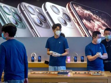 Коронавирусът зарази Apple с песимизъм за началото на 2020 г.