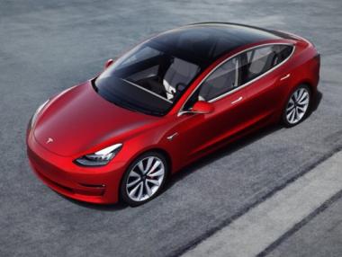 Tesla Model 3 е най-продаваната електрическа кола в Европа