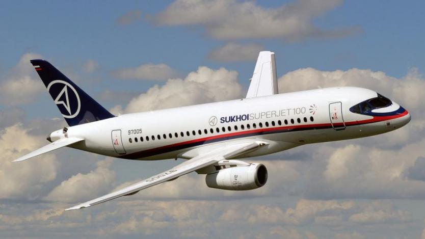 Никой не иска руския пътнически самолет Сухой суперджет 100
