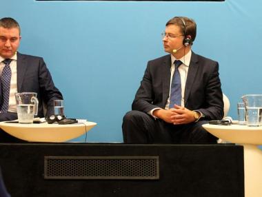 Правителството официално е поискало няколко месеца отлагане на ERM ІІ