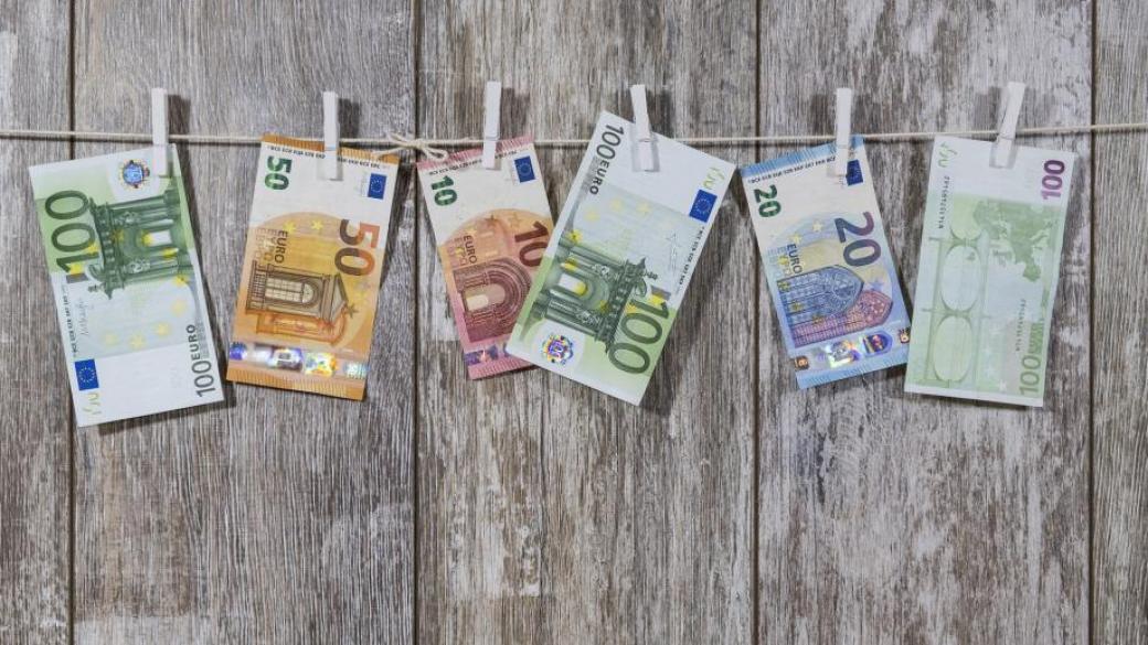 Швейцария обвини банка Julius Baer в пране на пари