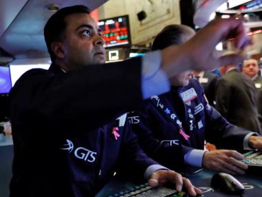 Dow Jones изгуби 1000 пункта заради страховете от коронавируса