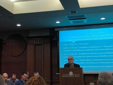 АПИ отново отстъпи на превозвачите за тол системата