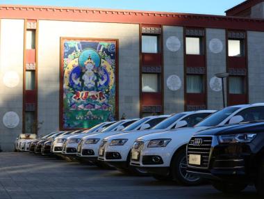 „Безконтактните“ продажби на коли в Китай тръгват нагоре