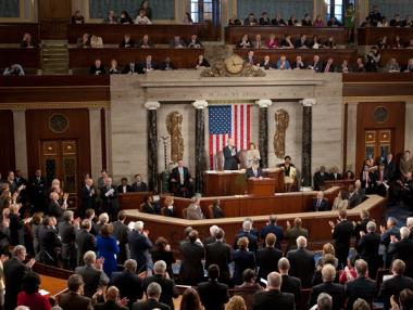 САЩ отпуснаха над $8 млрд. за борба с коронавируса