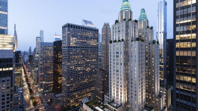 Прочутият хотел Waldorf Astoria в Манхатън продава апартаменти