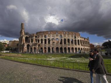 Италия блокира богатия север, опитвайки да спре коронавируса