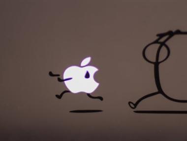 Apple стартира силно 2020 г., но бързо бе препъната