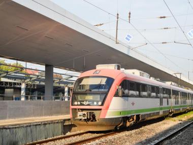 Право на отговор: „БДЖ-Пътнически превози“ си търси доставчик на ток по 115 лв./МВтч