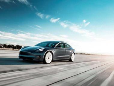 Tesla с нов връх: Изпревари Boeing по пазарна капитализация