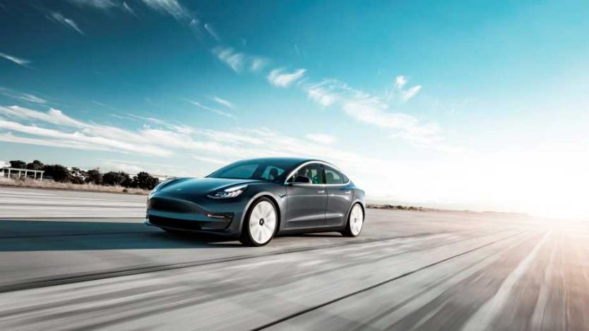 Tesla с нов връх: Изпревари Boeing по пазарна капитализация