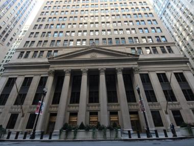 Фед понижи лихвения процент почти до 0%