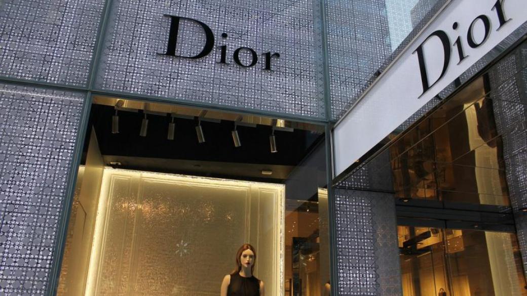 Dior и Givenchy започват да произвеждат безплатни дезинфектанти за ръце