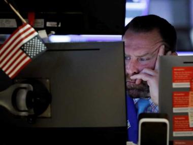 Пореден срив на Wall Street и поредно спиране на търговията