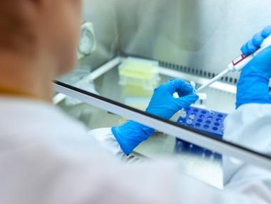 Частни лаборатории разработват бързи тестове за коронавирус