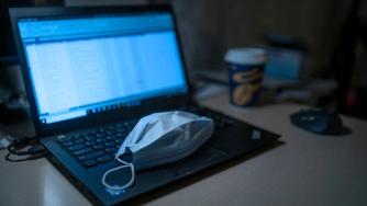 Facebook, Google и Microsoft заедно ще борят фалшивите новини за COVID-19