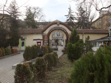 Дарителска сметка набира средства за болниците