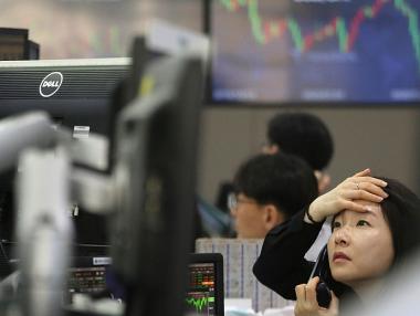 Търговията на Wall Street отново спря заради уплахата от икономическия удар
