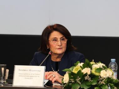Виолина Маринова: Банковите служители са на първа линия