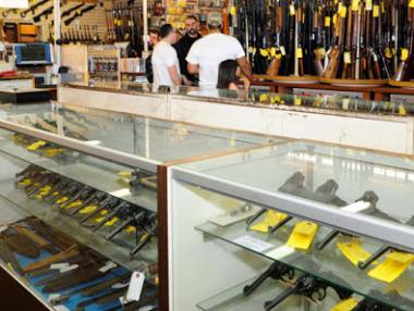 Продажбите на оръжие в САЩ скочиха в пъти