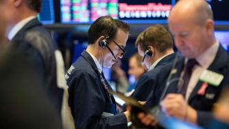 Dow Jones премина 20 000 пункта